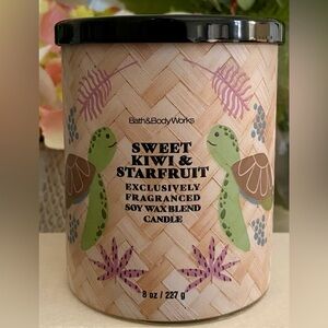 🆕🥝 BATH & BODY WORKS “SWEET KIWI & STARFRUIT” SCENTED CANDLE. BRAND NEW!
